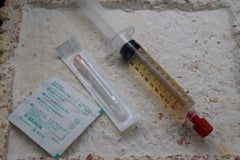 Cultivo líquido vivo – jeringa de 10 ml con aguja estéril